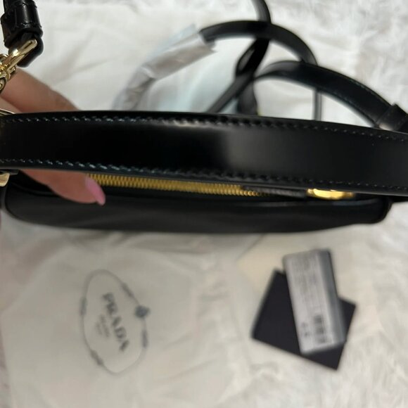 PRADA Re-Nylon Spazzolato Arque Shoulder Bag in Black - Picture 9 of 13
